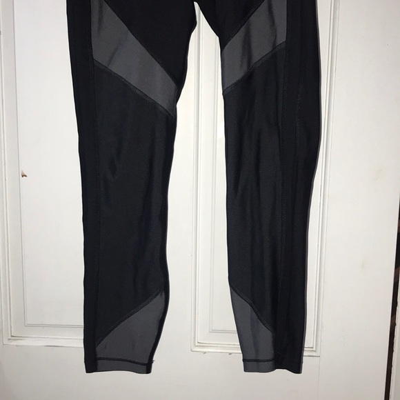 Under armor leggings - Picture 4 of 4